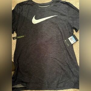 8 X BRAND NEW NIKE DRY FIT T-shirts